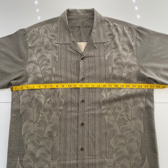 TOMMY BAHAMA Palm Tree Hawaiian Silk Button Up Green Khaki Shirt. Size L - Picture 13 of 15